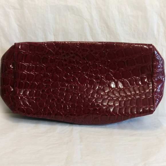 Estee Lauder Crocodile Pattern-Burgundy/Black Makeup Bag - Picture 1 of 8